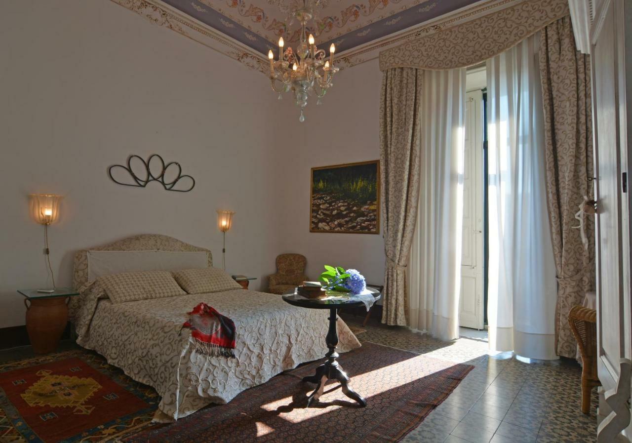 B&B Di Charme Camelie Palazzo Nicotra Riposto Exteriér fotografie